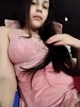 Snapshot of Thaila-Aurora chatting on 6, 11, 2025 Thaila-Aurora online show from 6, 11, 2025