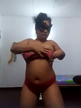 Snapshot of Expose_Queen chatting on 13, 5, 2026 Expose Queen online show from 13, 5, 2026
