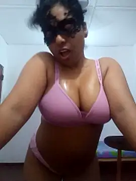 Snapshot of Expose_Queen chatting on 22, 6, 2026 Expose Queen online show from 22, 6, 2026