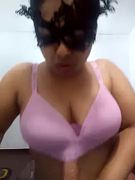 Snapshot of Expose_Queen chatting on 28, 6, 2026 Expose Queen online show from 28, 6, 2026