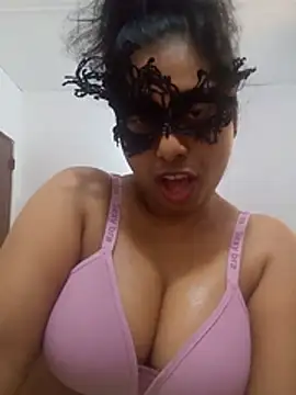 Snapshot of Expose_Queen chatting on 24, 7, 2026 Expose Queen online show from 24, 7, 2026
