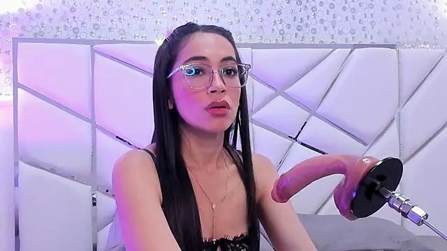 GabbiePrice online show from 11, 5, 2026