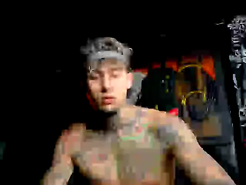 Snapshot of Molotov_Explosive chatting on 19, 10, 2025 Molotov Explosive online show from 19, 10, 2025