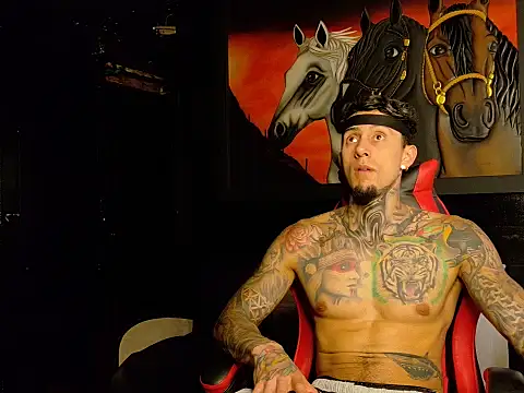 Snapshot of Molotov_Explosive chatting on 16, 11, 2025 Molotov Explosive online show from 16, 11, 2025