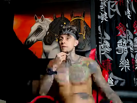 Snapshot of Molotov_Explosive chatting on 15, 10, 2025 Molotov Explosive online show from 15, 10, 2025