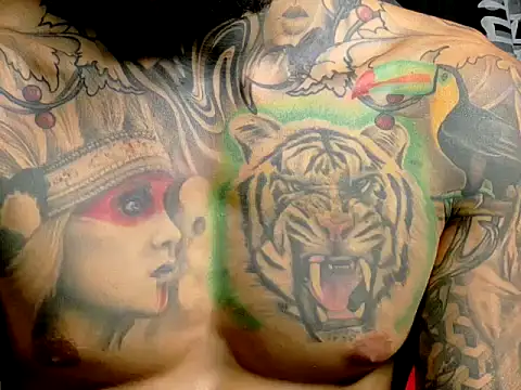 Snapshot of Molotov_Explosive chatting on 18, 10, 2025 Molotov Explosive online show from 18, 10, 2025