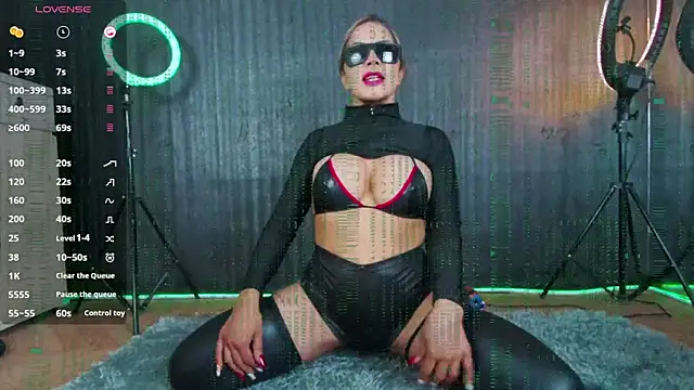 niki la rose 2 0 online show from 6, 11, 2025