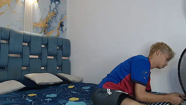 EMPIRE BOYS1 online show from 26, 3, 2026