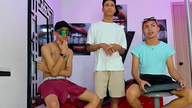 Snapshot of EMPIRE_BOYS1 chatting on 2, 11, 2025 EMPIRE BOYS1 online show from 2, 11, 2025