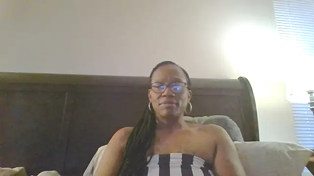 SweetCandy85 online show from 12, 10, 2025