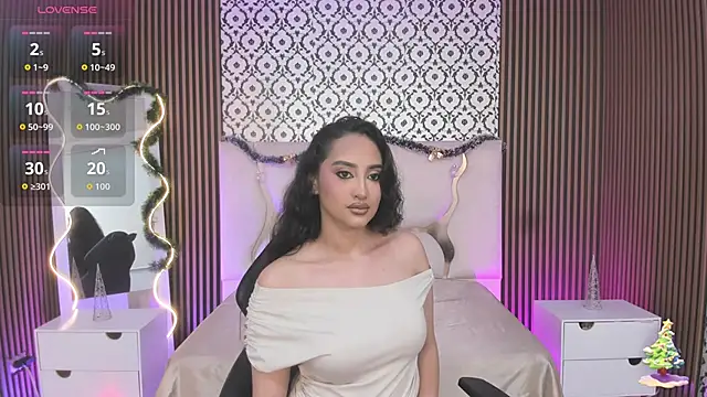 Snapshot of BEELLA_TAY1 chatting on 23, 11, 2025 BEELLA TAY1 online show from 23, 11, 2025