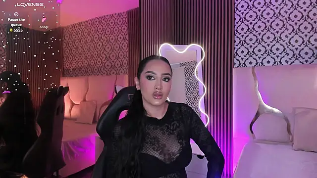 Snapshot of BEELLA_TAY1 chatting on 5, 12, 2025 BEELLA TAY1 online show from 5, 12, 2025