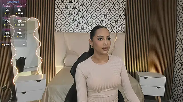 Snapshot of BEELLA_TAY1 chatting on 25, 10, 2025 BEELLA TAY1 online show from 25, 10, 2025