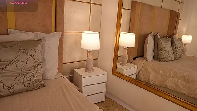 lyrabellini online show from 8, 3, 2026