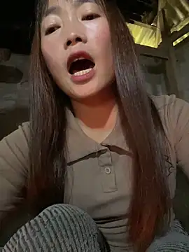 Snapshot of Maymay__ chatting on 26, 10, 2025 Maymay   online show from 26, 10, 2025