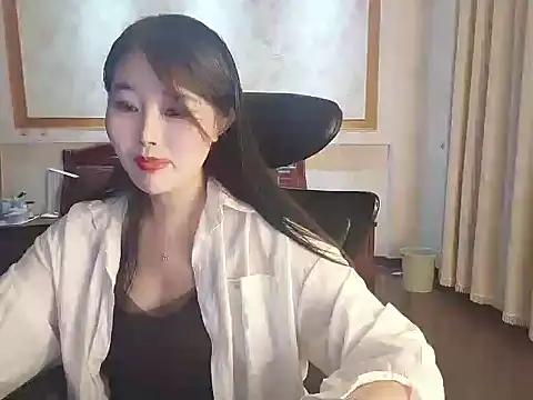 Snapshot of qingling- chatting on 15, 10, 2025 qingling- online show from 15, 10, 2025