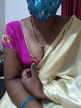 Snapshot of Best_Kannada_Couple chatting on 14, 10, 2025 Best Kannada Couple online show from 14, 10, 2025