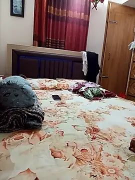 Tanha18 online show from 2, 4, 2026