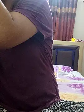 Tanha18 online show from 5, 2, 2026