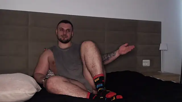 Snapshot of BriannSmith chatting on 4, 3, 2026 BriannSmith online show from 4, 3, 2026