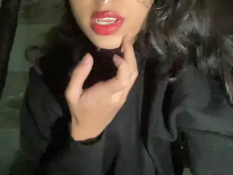 youngriri2 online show from 22, 10, 2025