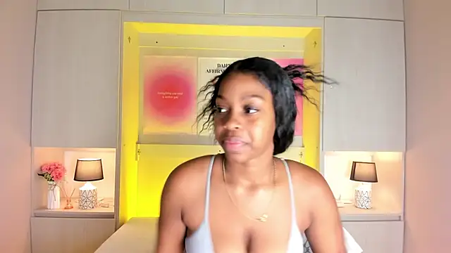 Snapshot of MaraBaker chatting on 19, 11, 2025 MaraBaker online show from 19, 11, 2025