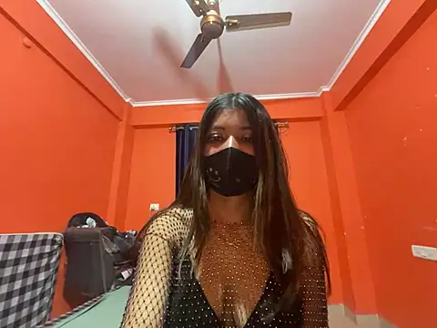 HOT HONEY10 online show from 16, 2, 2026