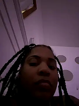 Snapshot of dollfacee7 chatting on 15, 10, 2025 dollfacee7 online show from 15, 10, 2025