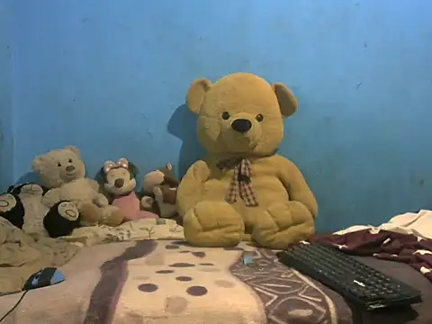 Snapshot of Indiansmiley01 chatting on 14, 10, 2025 Indiansmiley01 online show from 14, 10, 2025