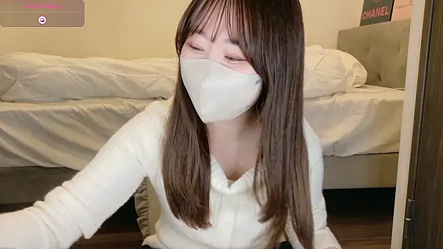 Snapshot of yura_ra_ra chatting on 6, 5, 2026 yura ra ra online show from 6, 5, 2026