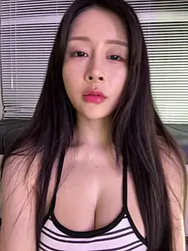 yiyi 3523 online show from 9, 7, 2026