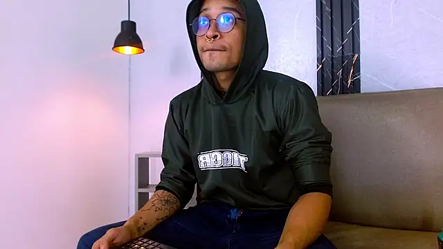 Jayden Morris online show from 5, 12, 2025