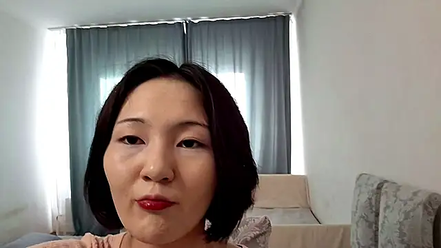 Lyndasilk online show from 25, 4, 2026