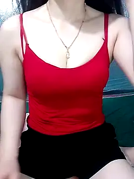 Snapshot of LeanaLy chatting on 15, 5, 2026 LeanaLy online show from 15, 5, 2026