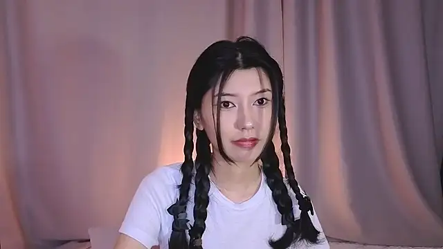 Snapshot of sunarinsun chatting on 12, 5, 2026 sunarinsun online show from 12, 5, 2026