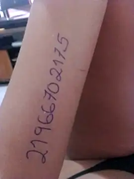 Camilanifeta online show from 4, 4, 2026