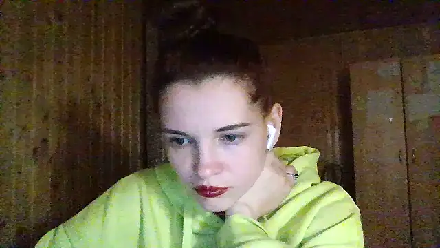 Snapshot of AmeliieLaFleur chatting on 8, 5, 2026 AmeliieLaFleur online show from 8, 5, 2026