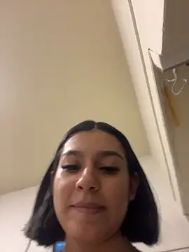 AlyssaRay online show from 9, 5, 2026