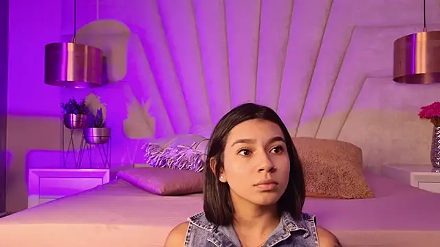 AlyssaRay online show from 14, 1, 2026