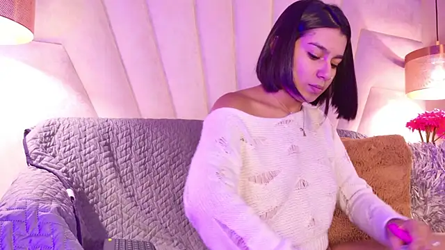 AlyssaRay online show from 15, 12, 2025