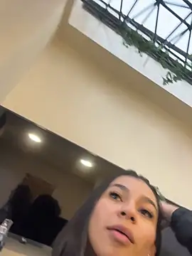 AlyssaRay online show from 29, 3, 2026