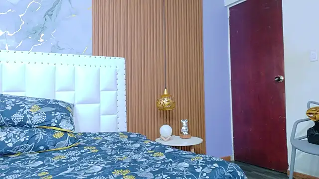 chubbykinkyygirl online show from 4, 11, 2025