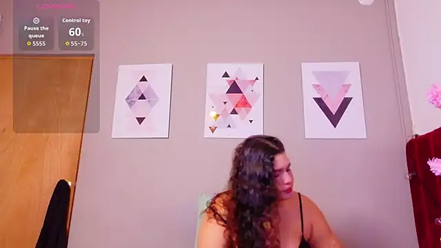 Snapshot of chubbykinkyygirl chatting on 8, 7, 2026 chubbykinkyygirl online show from 8, 7, 2026