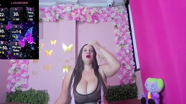 Snapshot of scarleth_blonde69 chatting on 8, 11, 2025 scarleth blonde69 online show from 8, 11, 2025