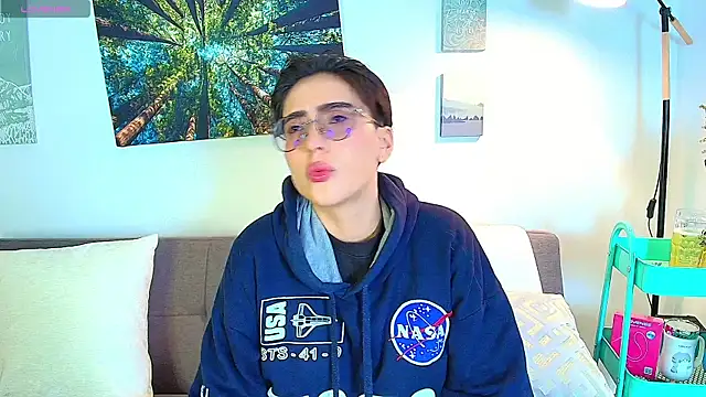 Snapshot of Alex_carter chatting on 14, 10, 2025 Alex carter online show from 14, 10, 2025