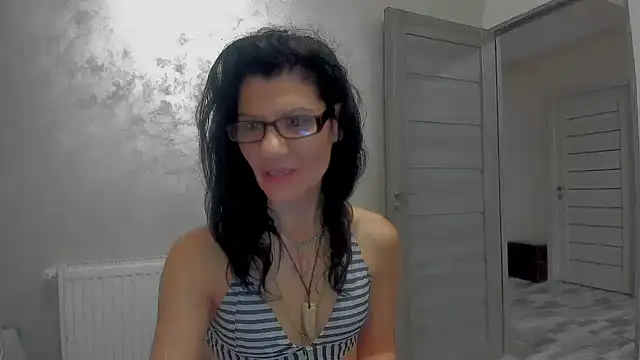 SweetSin40 online show from 8, 1, 2026