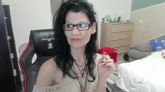 SweetSin40 online show from 28, 3, 2026