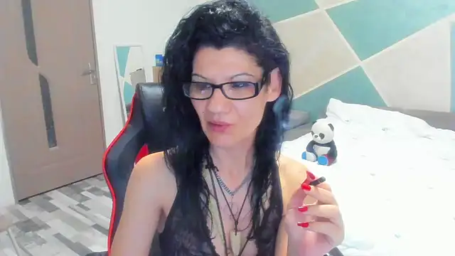 SweetSin40 online show from 4, 4, 2026