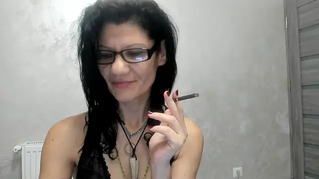 SweetSin40 online show from 5, 12, 2025