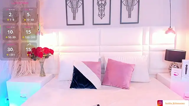 Ari lynn  online show from 23, 10, 2025